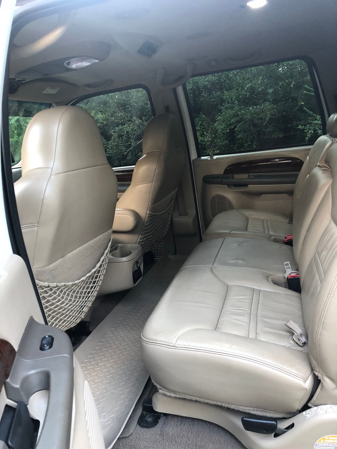 2000 Ford Excursion - 2000 Ford Excursion Limited 4x4 - Used - VIN 1FMNU43S0YEC22935 - 120,000 Miles - 10 cyl - 4WD - Automatic - SUV - White - Anniston, AL 36207, United States