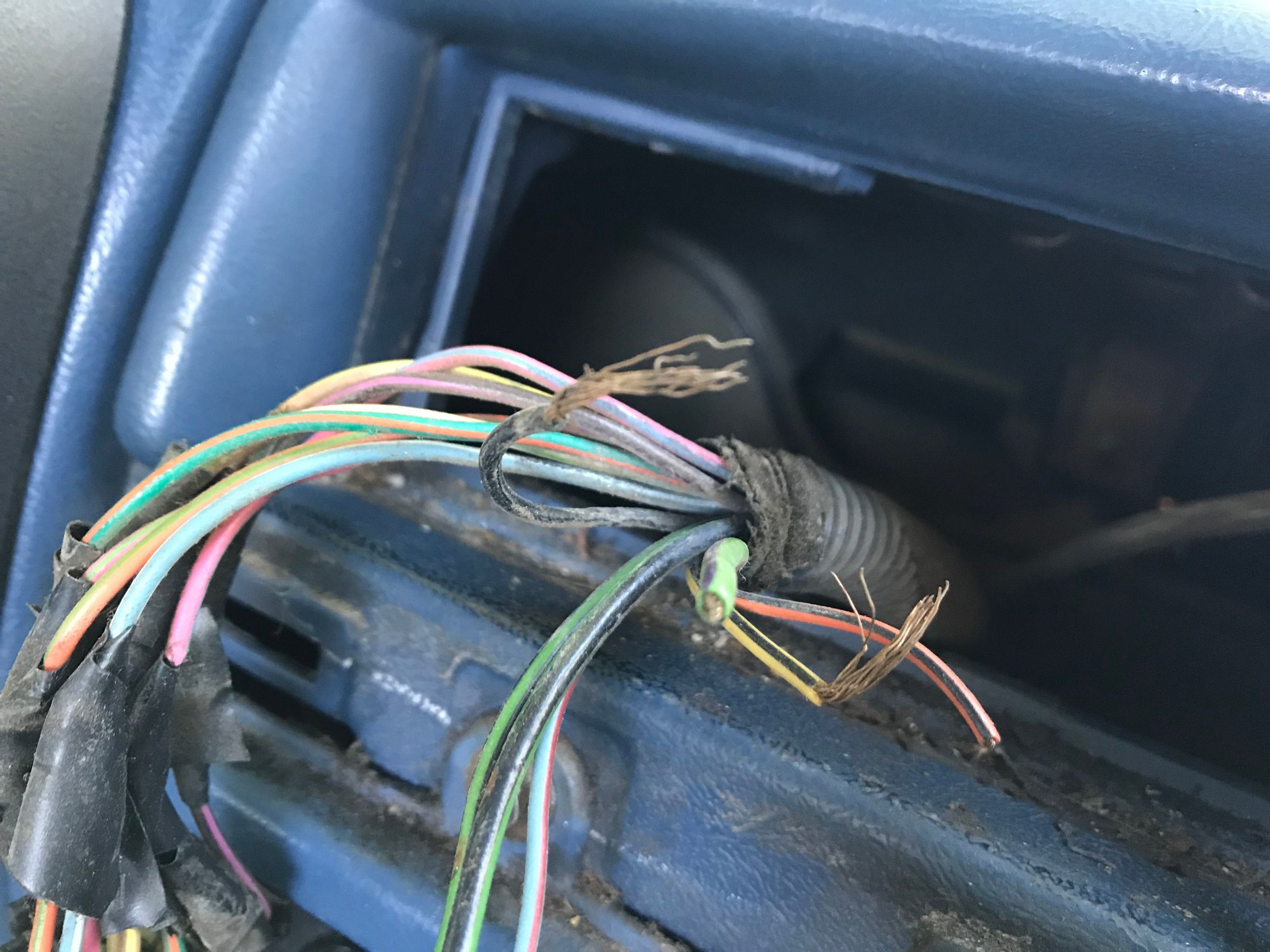 Stereo wiring question - Ford Truck Enthusiasts Forums