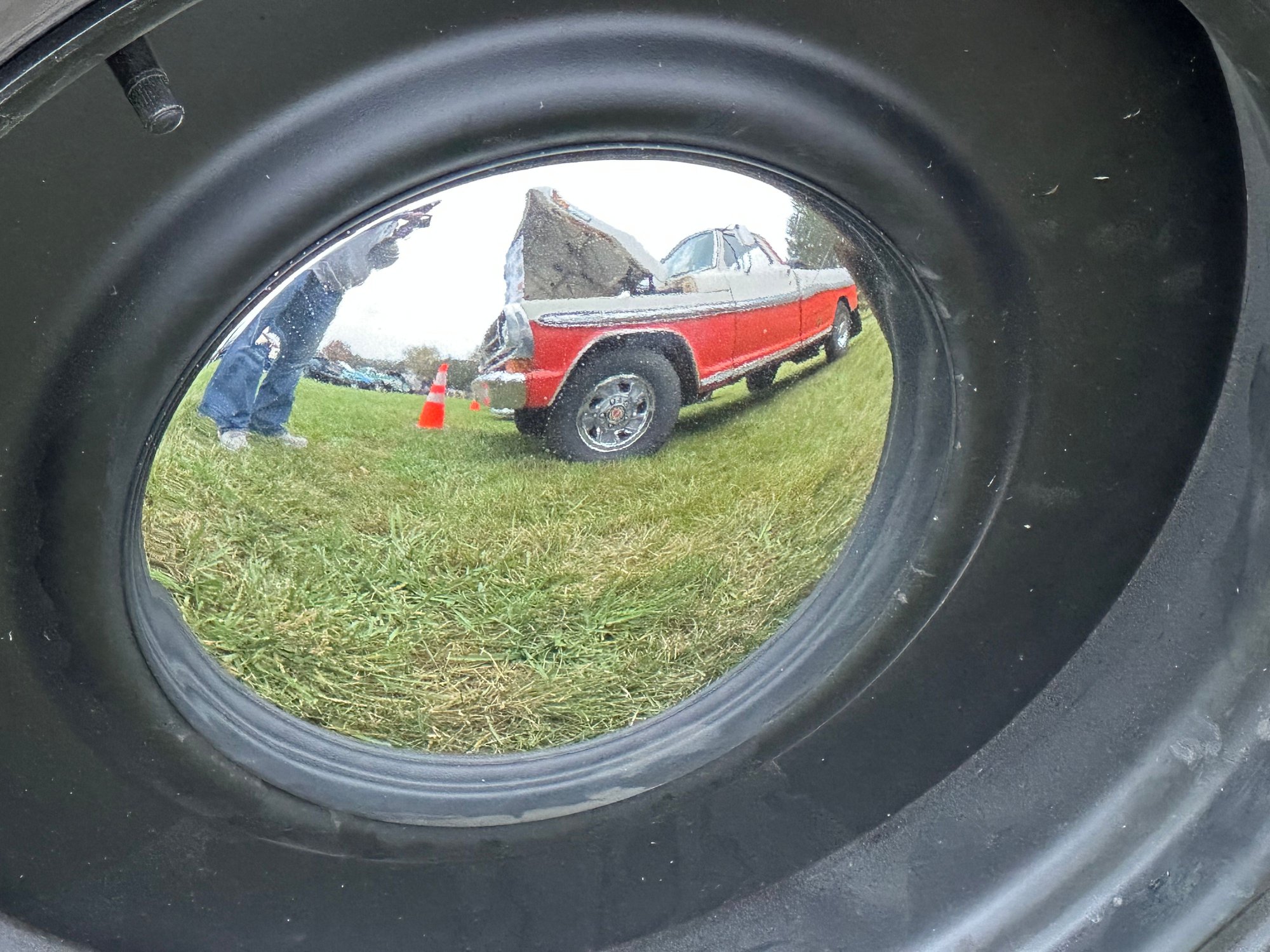 First thing I saw at cars and coffee was this reflection in the car next to me. 