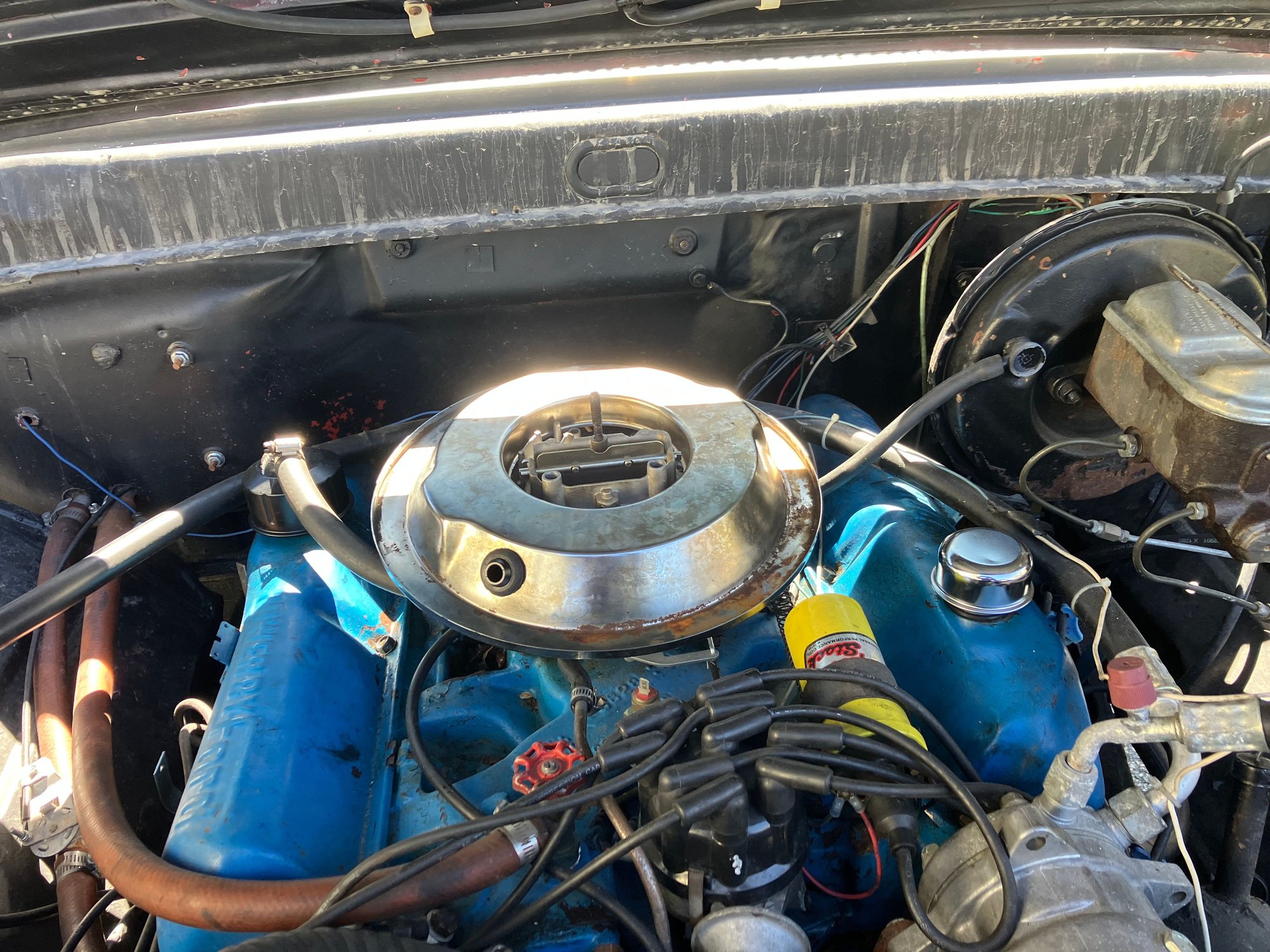 This is current config. Oil breather cap right side. No PCV valve left side. (just elbow to hose to air cleaner)