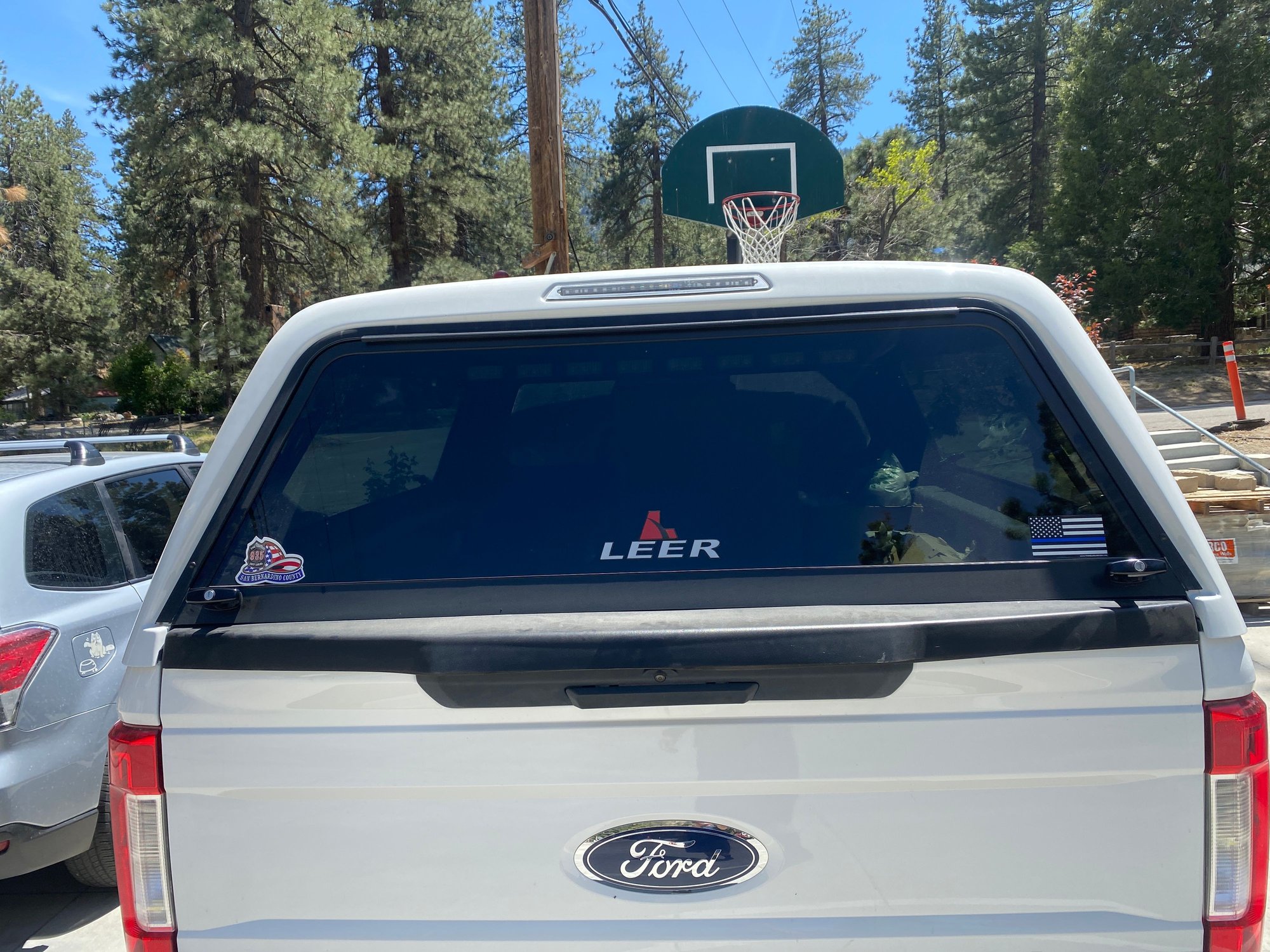 Exterior Body Parts - Leer 100R With Windoors 17+ Superduty Short Beds - Used - 2017 to 2020 Ford 3/4 Ton Pickup - Corona, CA 92879, United States