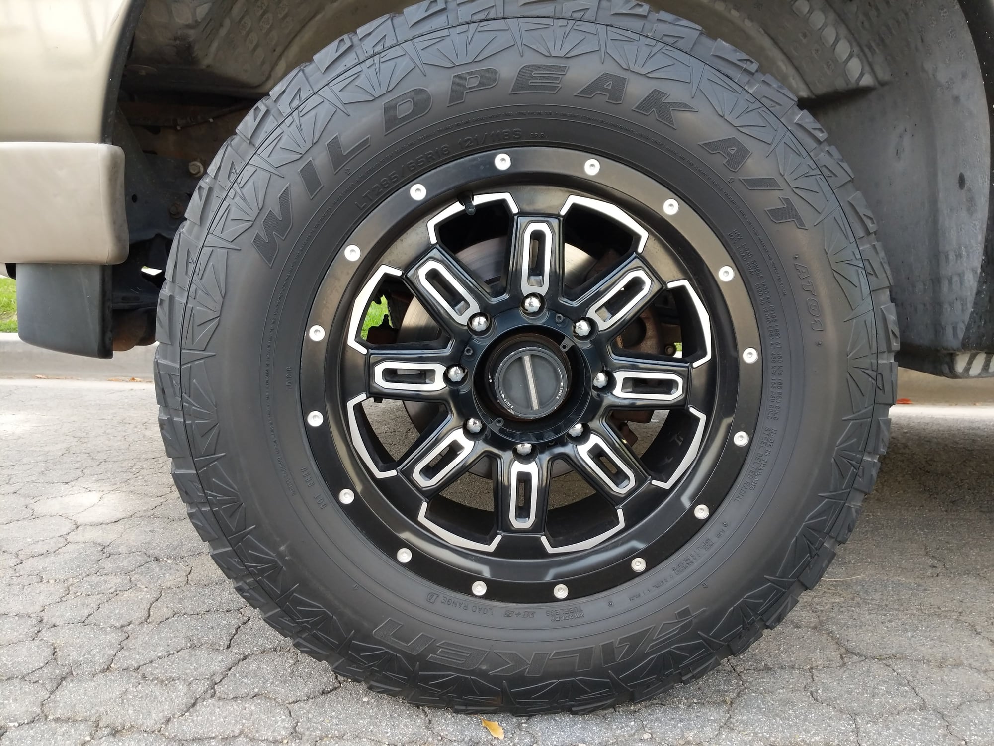 Wheels and Tires/Axles - Gear 18" with Wildpeak A/T 285/65 - Used - All Years Ford Excursion - All Years Ford 3/4 Ton Pickup - All Years Ford 1 Ton Pickup - Long Beach, CA 90815, United States