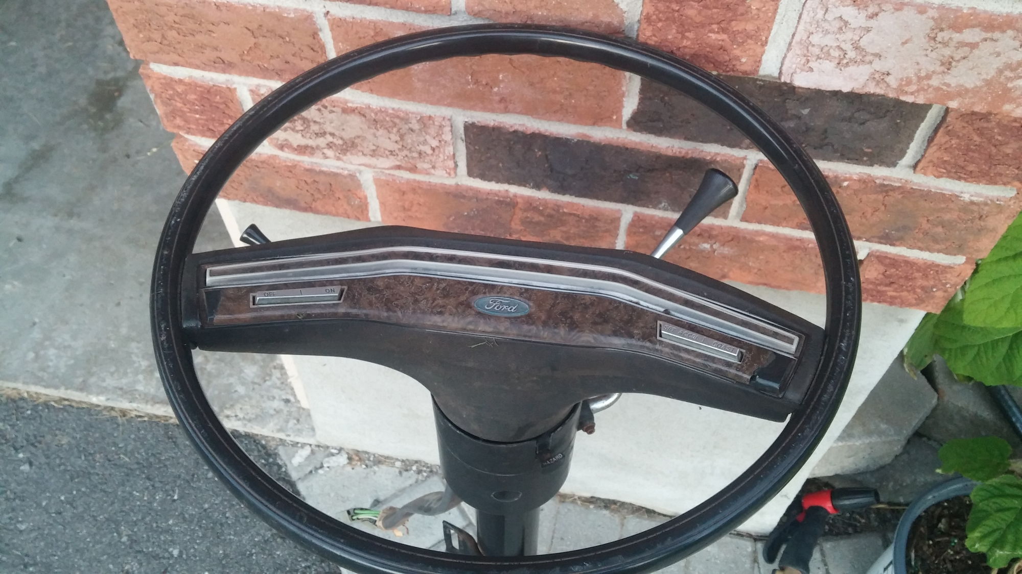 Steering wheel and column, with cruise control - Ford Truck Enthusiasts