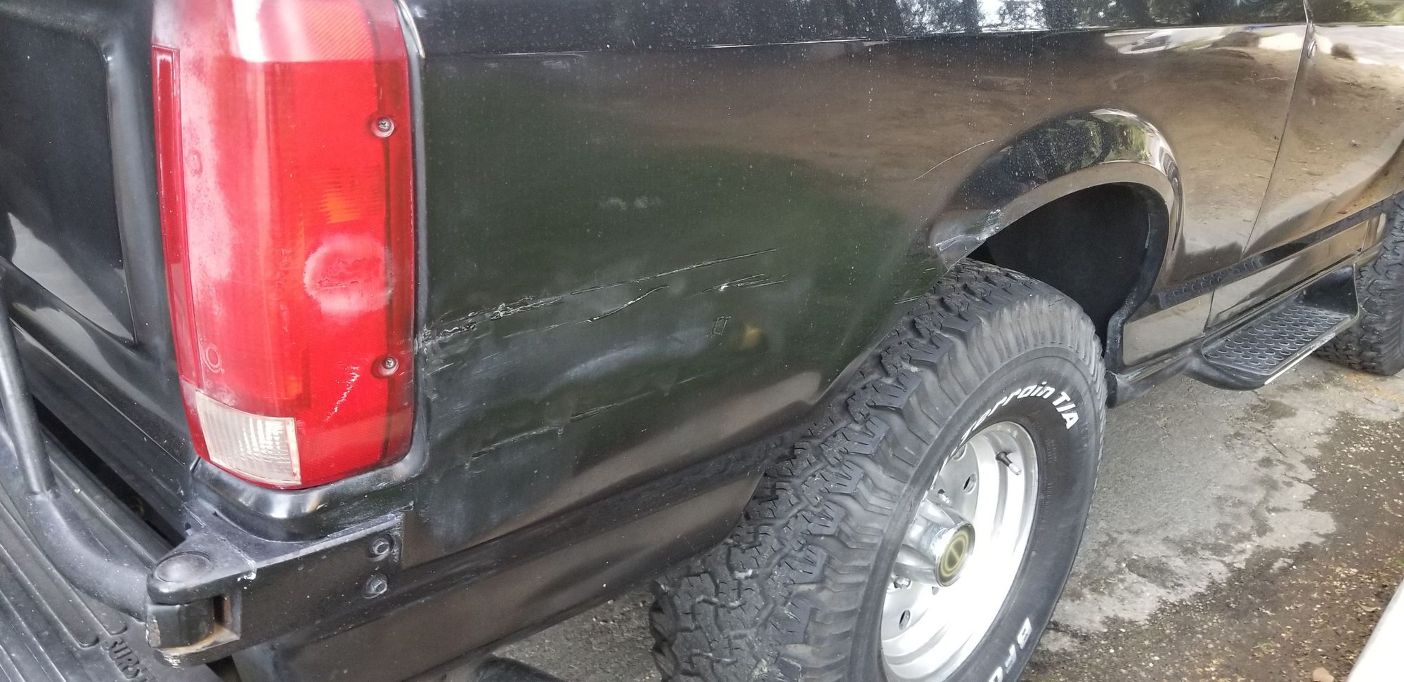 1996 Ford Bronco - 1996 FORD BRONCO XLT 4WD - Used - VIN 1FMEU15H4TLA34987 - 173,000 Miles - 8 cyl - 4WD - Automatic - Truck - Black - Los Angeles, CA 90028, United States
