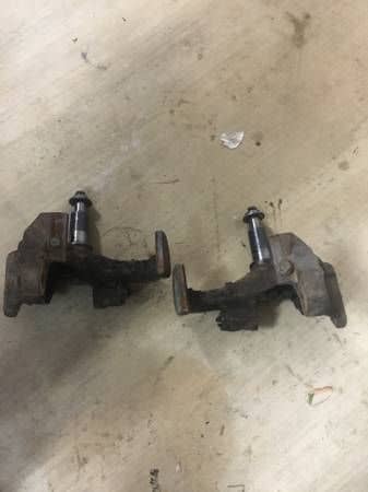 Steering/Suspension - F100 Disc Brake Spindles and Calipers - Used - 1965 to 1979 Ford F-100 - 1965 to 1979 Ford 1/2 Ton Pickup - 1965 to 1979 Ford F-100 - Pittsboro, NC 27312, United States