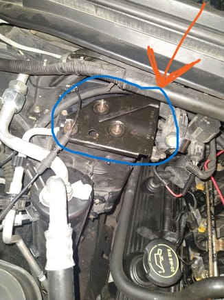 This bracket sit on top of the box that houses the Evaporator in a 2002 Ford F-250
