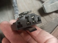 1st Gen Expedition. What is this connector?
