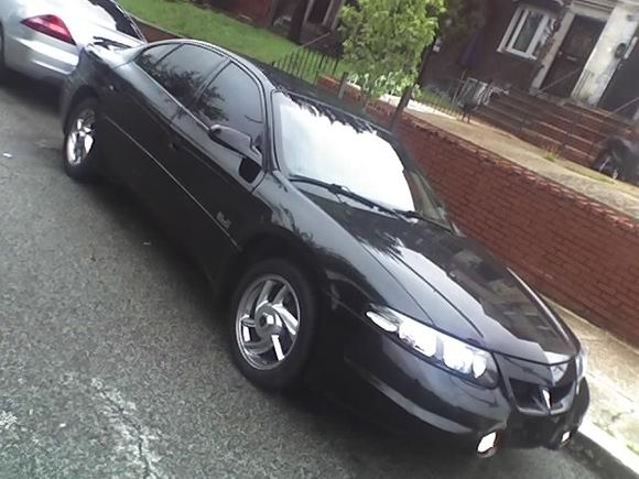 2000 BONNEVILLE SLE AND MOMS 2005 ACCORD EX COUPE
