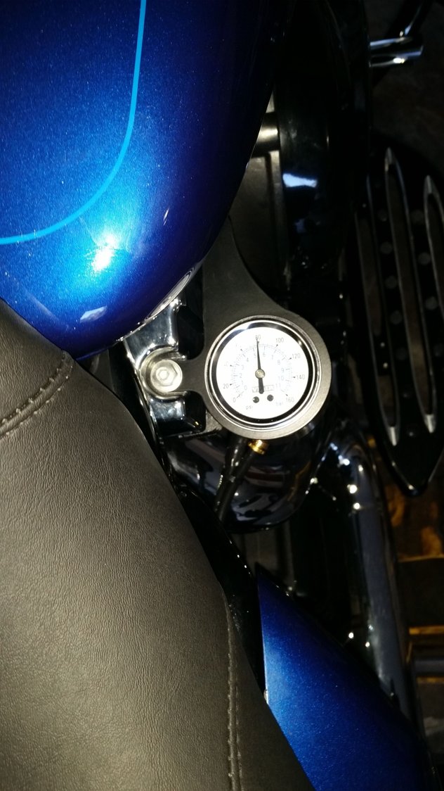 Legend Air Suspension Gauge console mount possible? Harley Davidson