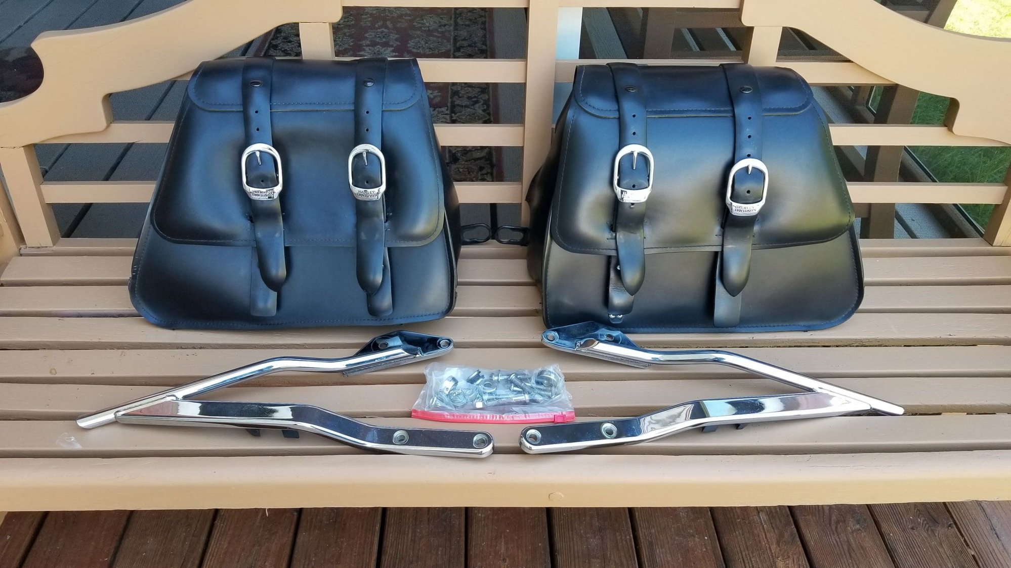 HD Genuine Rocker Saddlebags with Mounts Harley Davidson Forums