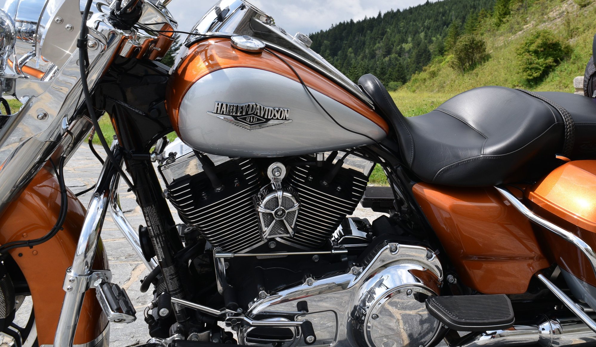 LeNale Cooling Fan and Horn Relocation Harley Davidson Forums