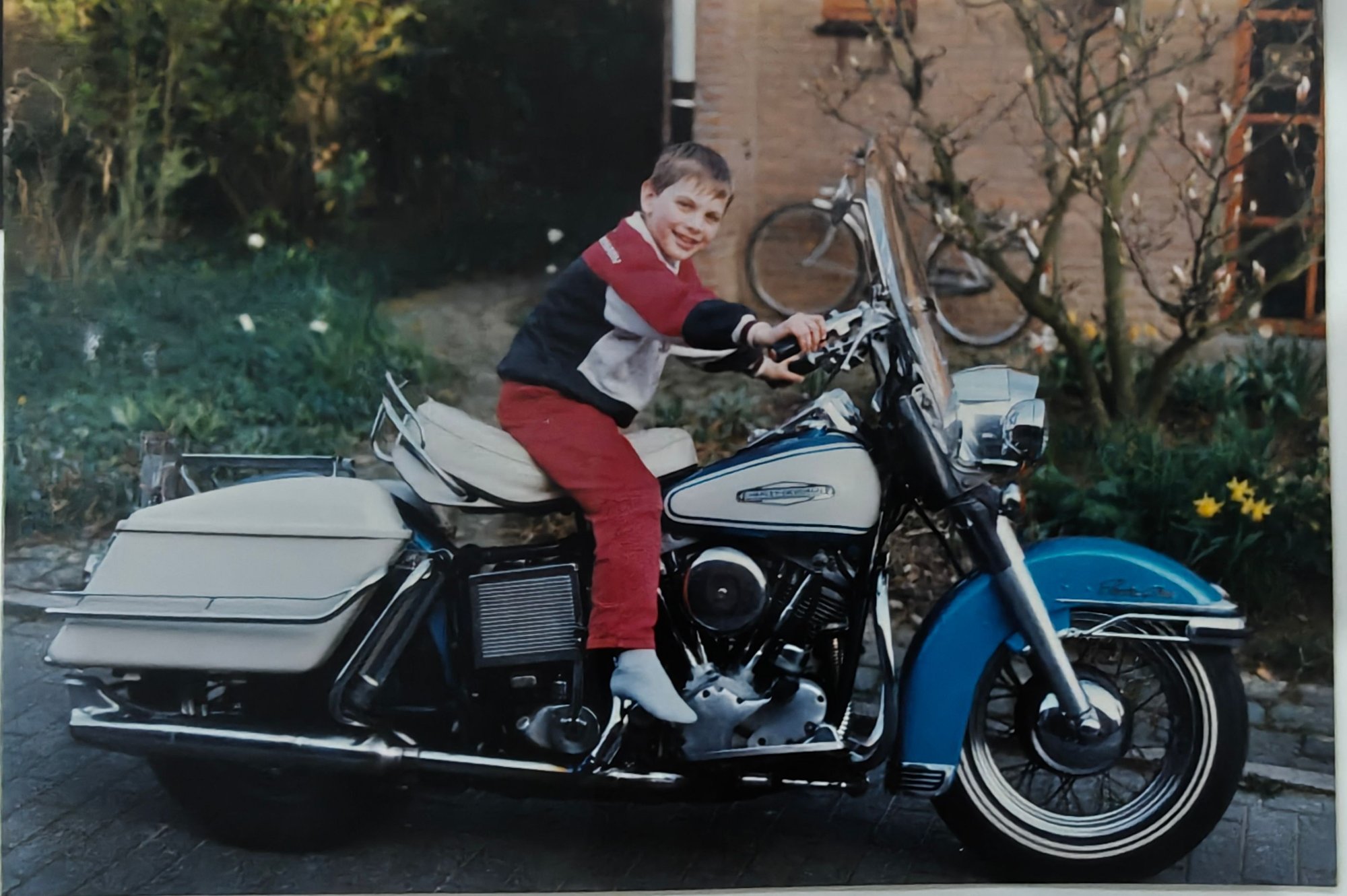 On my uncles electra glide I think early 90s. 