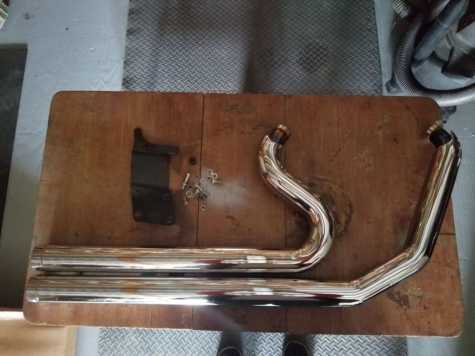 Rinehart Racing 2into2 Flush Exhaust Chrome Harley Davidson Forums