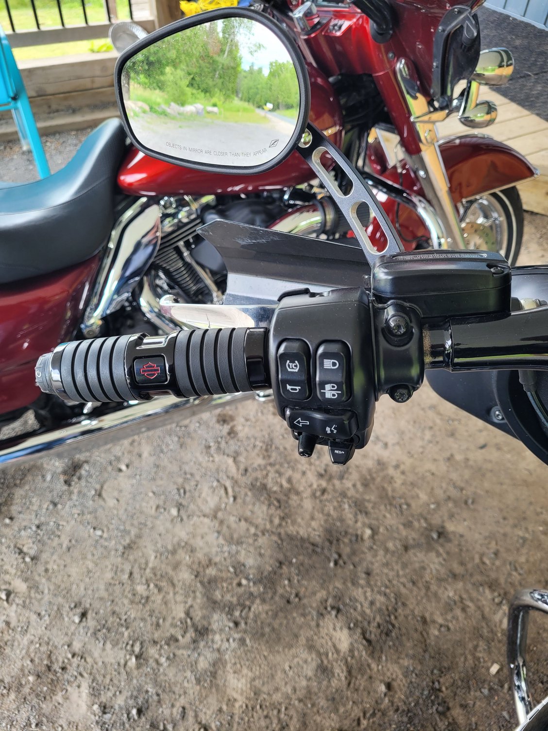 Kahuna grip fitment Harley Davidson Forums