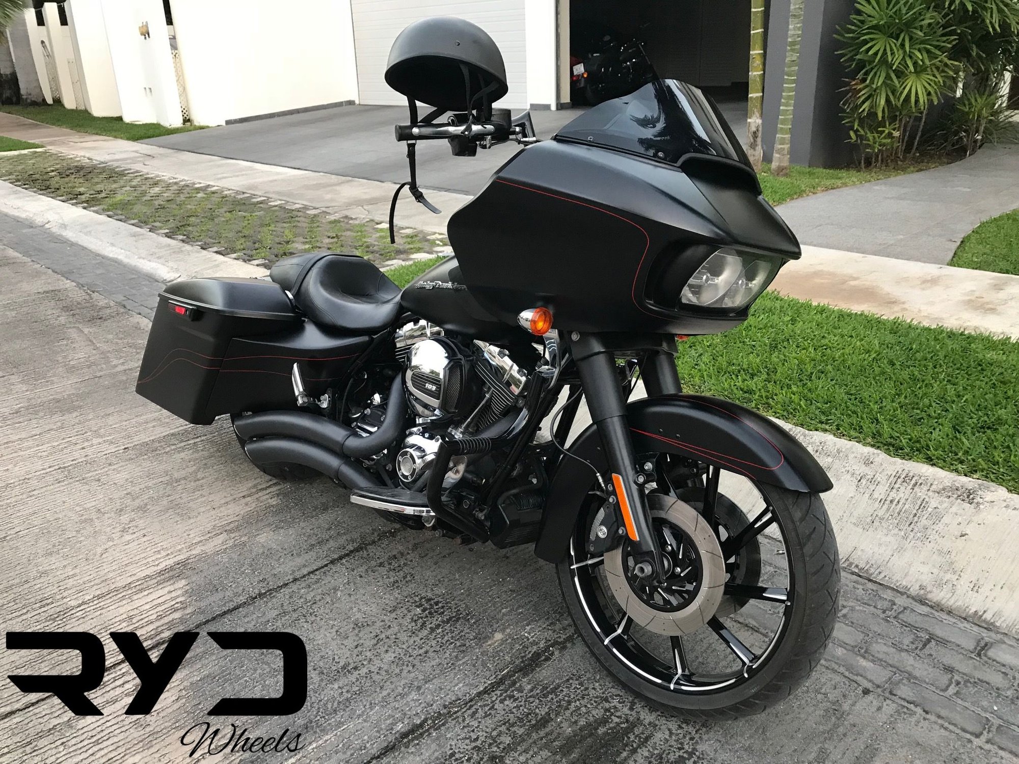 Black Lindby Linbar Highway Crash Bars for 19992018 Road Glides