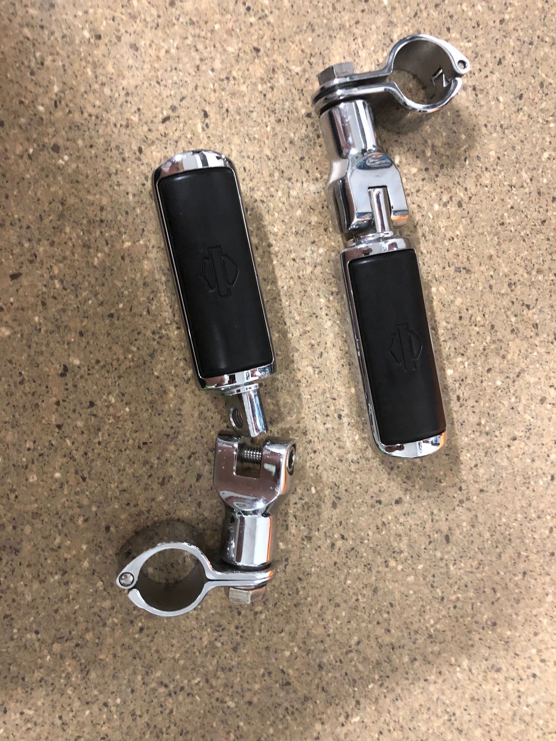 Highway pegs and mounts Harley Davidson Forums