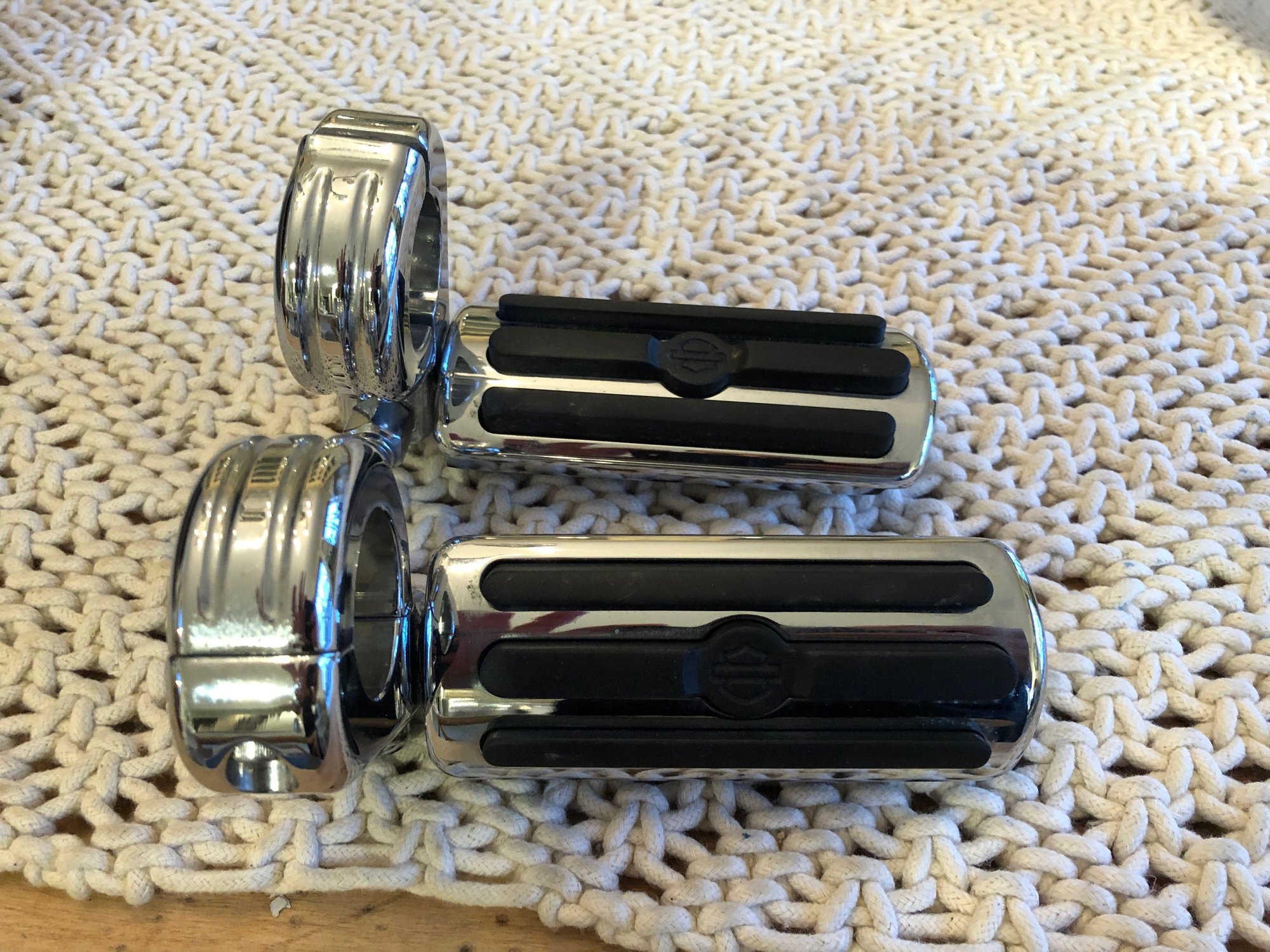 Genuine Harley Chrome and Rubber Highway Pegs with Billet Mounts
