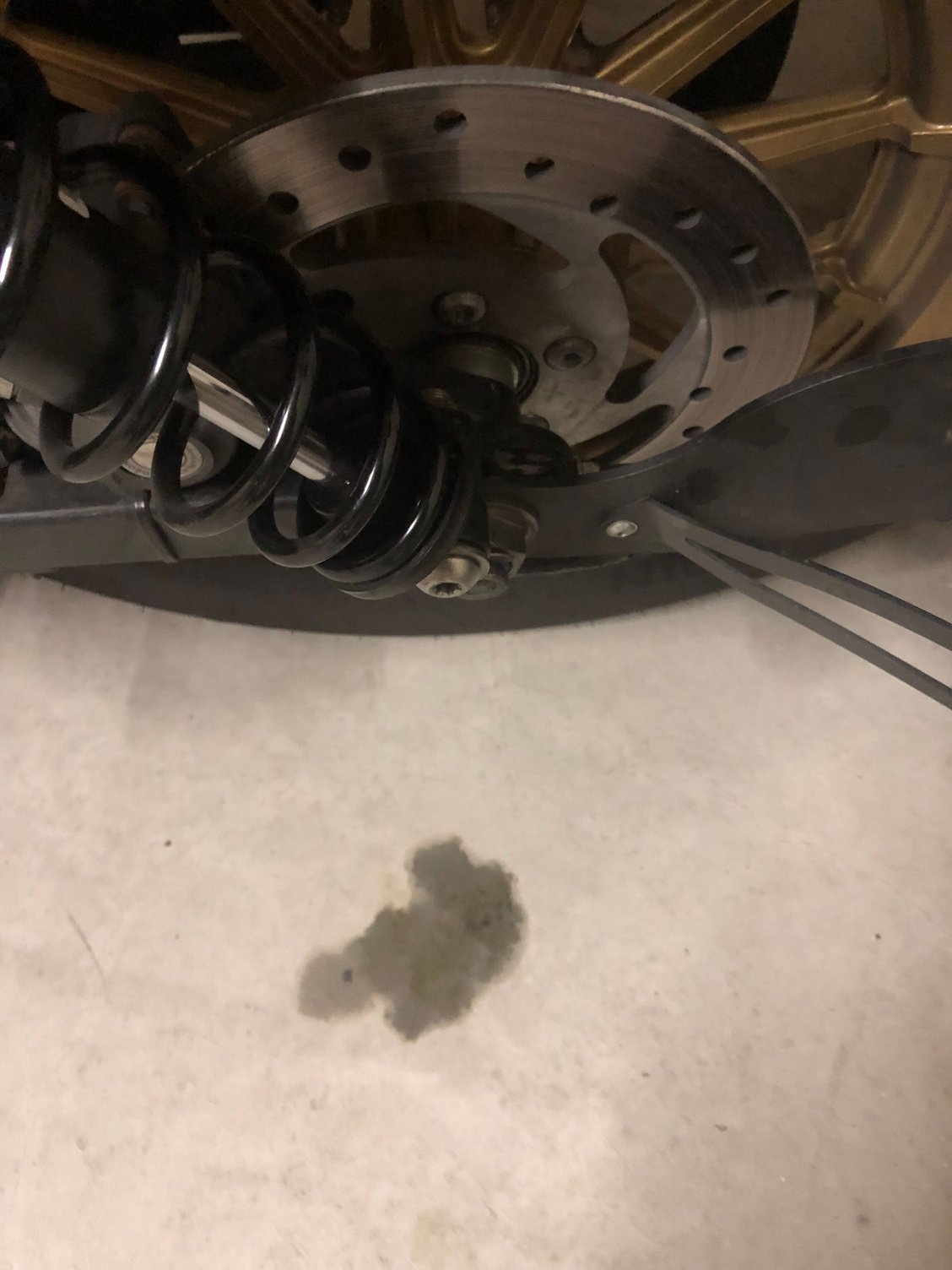Sportster rear shock leaking Harley Davidson Forums
