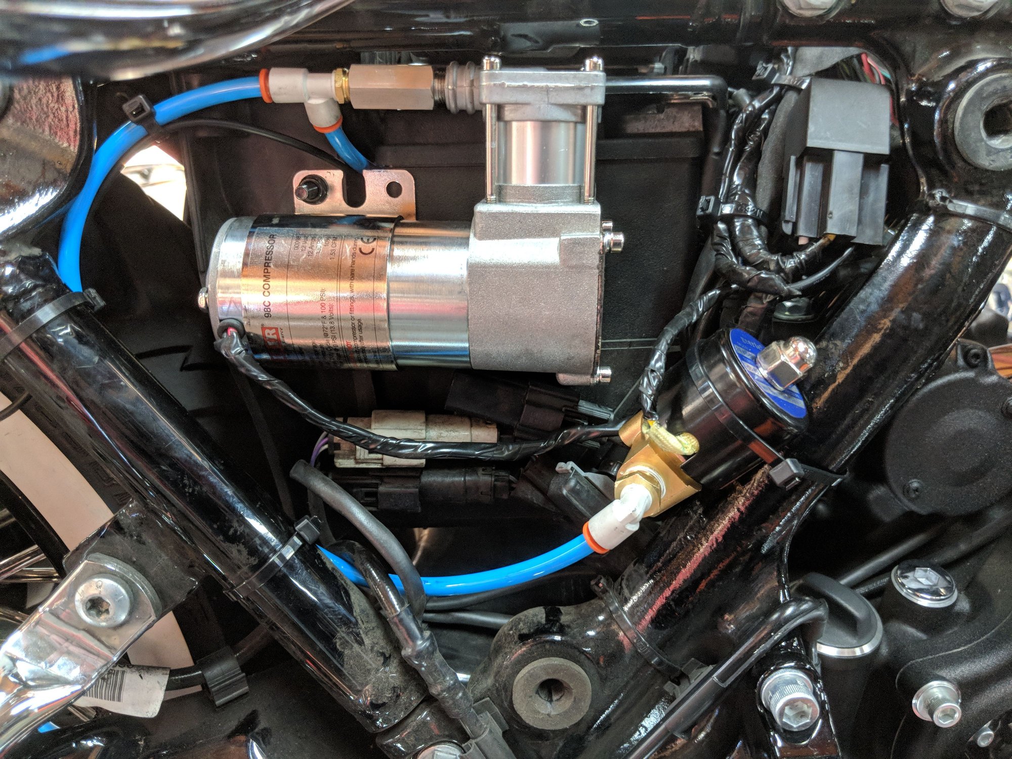 My 17 Road King DIY Airride Install Harley Davidson Forums