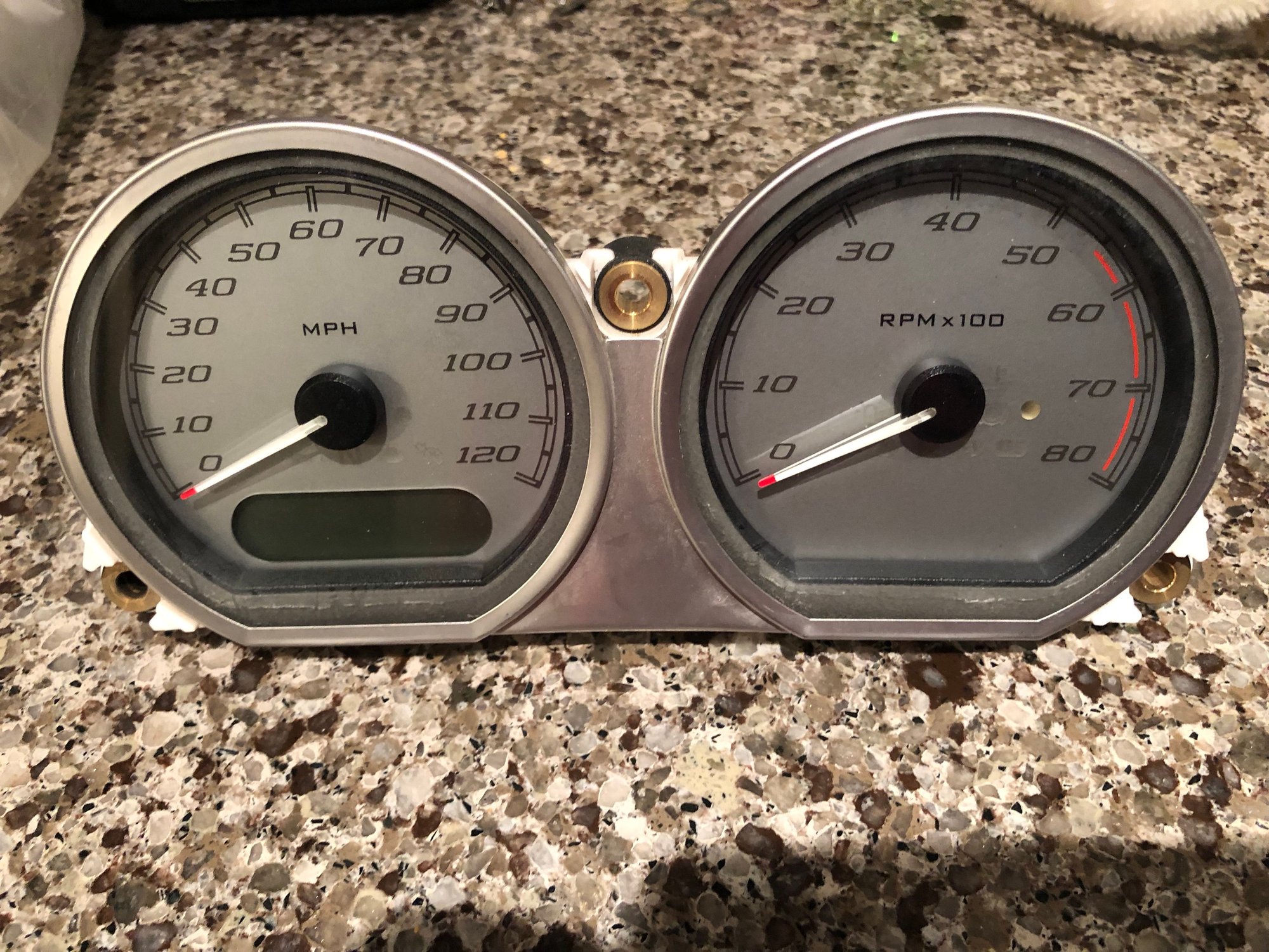 Harley street road glide instrument cluster speed, tach, volt fuel 2014