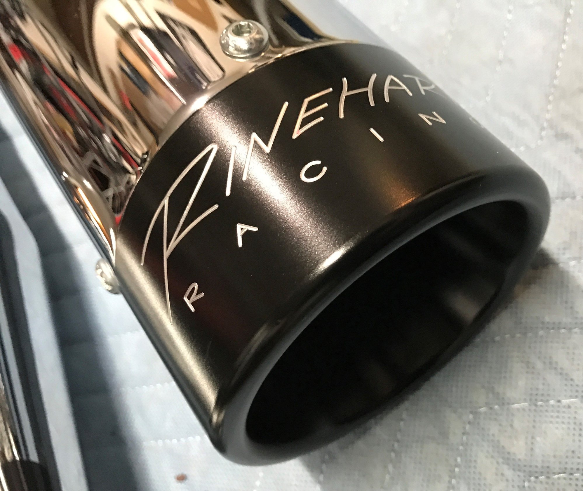 Rinehart 4" SlipOn Mufflers Chrome/Black End Caps Harley Davidson Forums