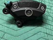 They’re off a 2018 CVO limited
 No pad, were replaced with 8 miles 
$275.00 plus shippings by USPS