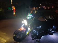 The wreath on the windshield is not part of the kit.  Made that for the holidays.  Plugs into the USB port.