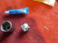 Blue locktight is your friend
This the 1" nut that secures the oil offset