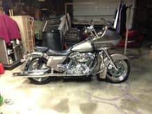 2004 Road Glide--fixing up for my man while he's working offshore