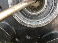 Is the inner axle spacer supposed to move if it was properly installed? Notice I can move the axel spacer up and down you can see it right above the bottom of the inner race