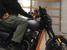 new seat, hips above knees