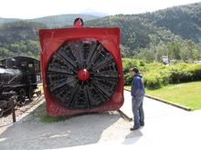 Snowthrower for the tracks.