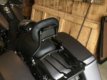 Detachable air wing luggage rack