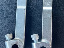 Old lever on the left, splines are almost gone. 