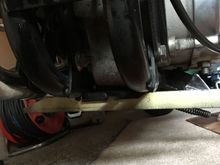 box and screw driver in place ready for the jack
