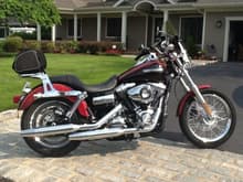 Quick release windshield, windshield bag, sissy bar, luggage rack and Harley Day bag.