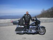 Street Glide Ultra before being "bobbed"

pic taken at the Cherohala Hwy, North Carolina