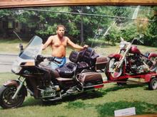 My 86 GoldWing Towing the 1950 Pan Shovel. Who does it better