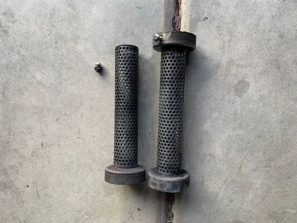 You can see the one baffle has a broken off end which is laying somewhere in a ditch  2.25” in diameter at the end flange and about 8” long over all.