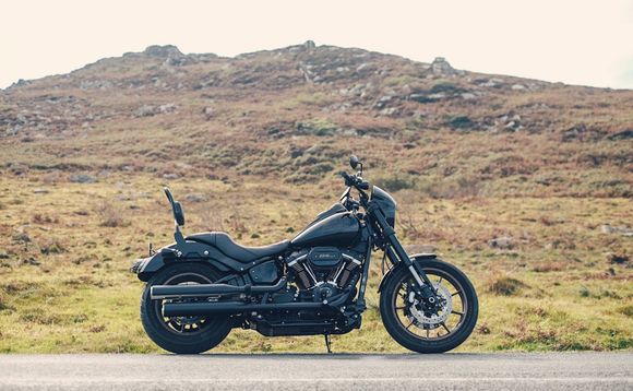 Had this a few weeks now, put 500 miles on it and couldn’t be happier with it. Coming from a ‘94 Lowrider the smoothness and power is quite the improvement! 

Getting a Stage 1 fitted when it goes in for the 1000 miles service. I was waiting for the S&S 2 into 1 to arrive but I’m now going to leave it 2 into 2 since I’ve warmed to the look of the stock pipes on the Softail frame.