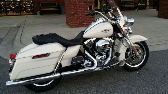 Seat, bars, exhaust....on the way!!