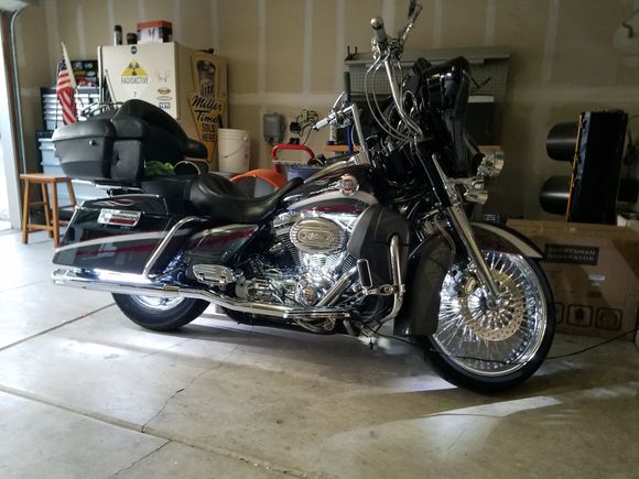 11.5" rear progressive 444 and 2" progressive lowering springs in front.