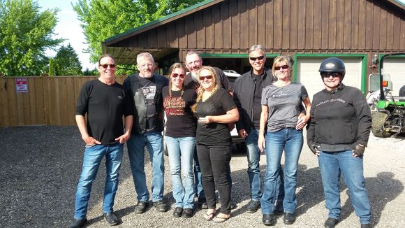 Group photo before heading home. Thanks to Dave and Jenny and the other “Wanderers” for welcoming us and their hospitality!