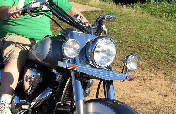 Previous bike. 1 7" Halogen Headlamp and 2 4.5 halogen headlamps mounted as spotlights. 