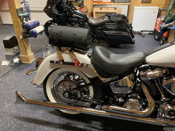 Side shot showing 33" sampson legnth relative the back end of things