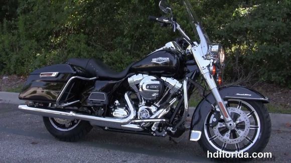 Here is what my bike started out looking like. Like everyone else's black Roadking