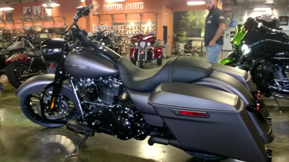 Great looking bike congrats! I love the rims, bags and handlebar.