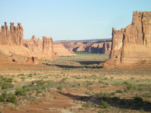 The size of these rock formations just staggers the mind.