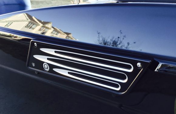 Put Arlen Ness Deep Cut Saddlebag latches on, to go along with my Deep Cut grips......then took my first ride of 2016.