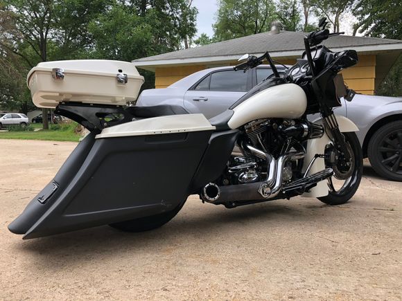 you can see how it stretches out. So it wont bolt to the bracket. 